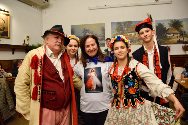 Album 1OUT DANCAS TIPICAS POLONESAS