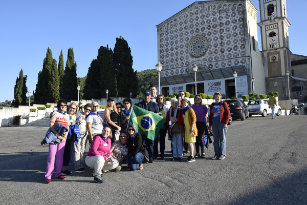 Album 30SET MANOPPELLO