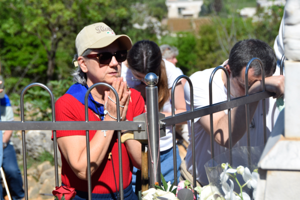 Album 30ABR COLINA DAS APARICOES